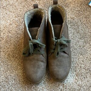 Indigo Brown Ankle Boots with Green Laces